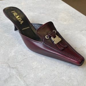 Prada Slides